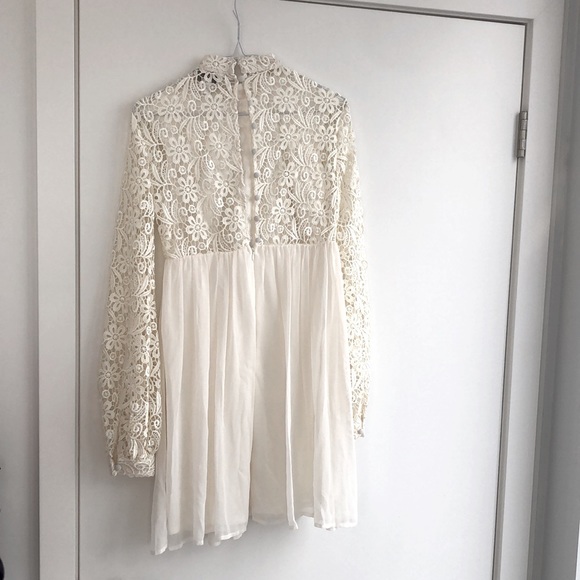 NWOT LC Lauren Conrad Runway Lace Dress - Picture 2 of 5